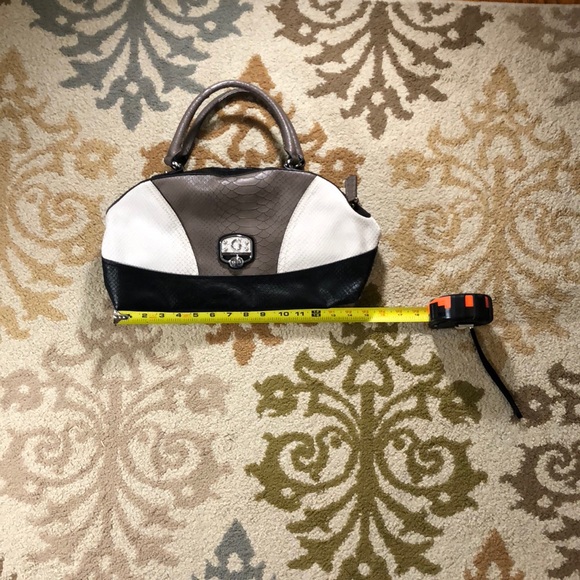 Guess Faux Snake Skin Purse - Picture 5 of 7